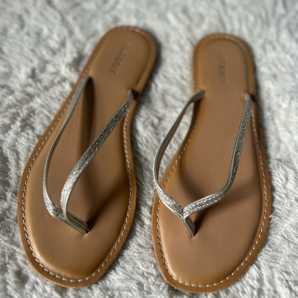 Old Navy Flip Flop sandals‎